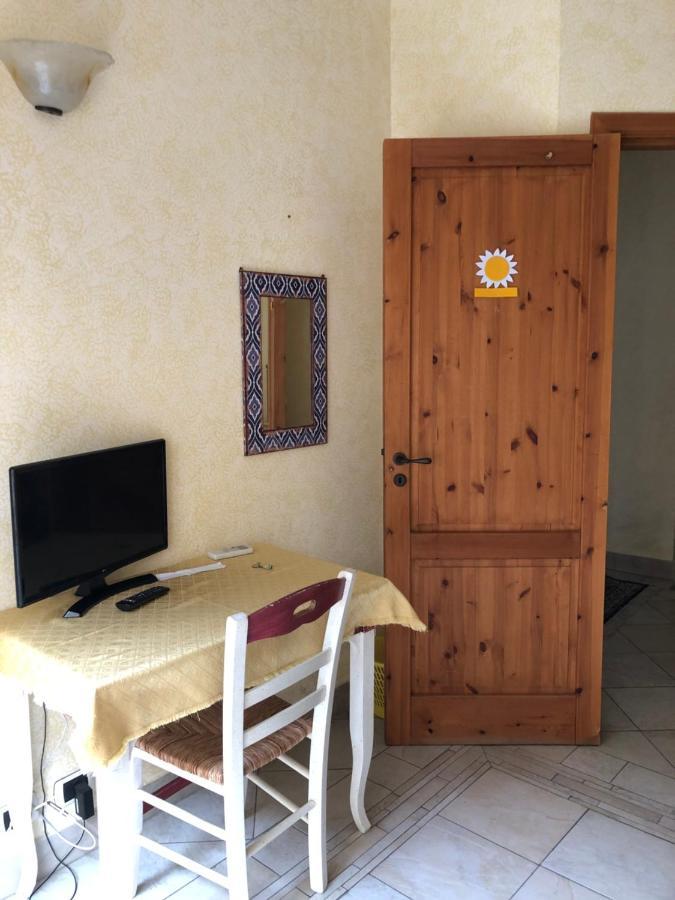 B&B Candido Vacanze โมดิกา ภายนอก รูปภาพ