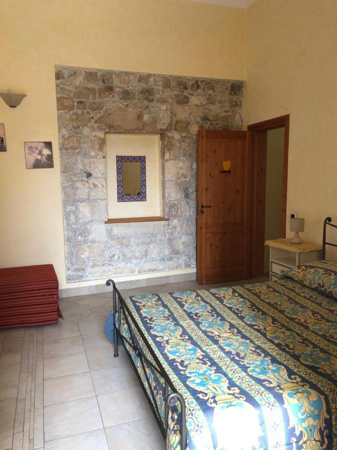 B&B Candido Vacanze โมดิกา ภายนอก รูปภาพ