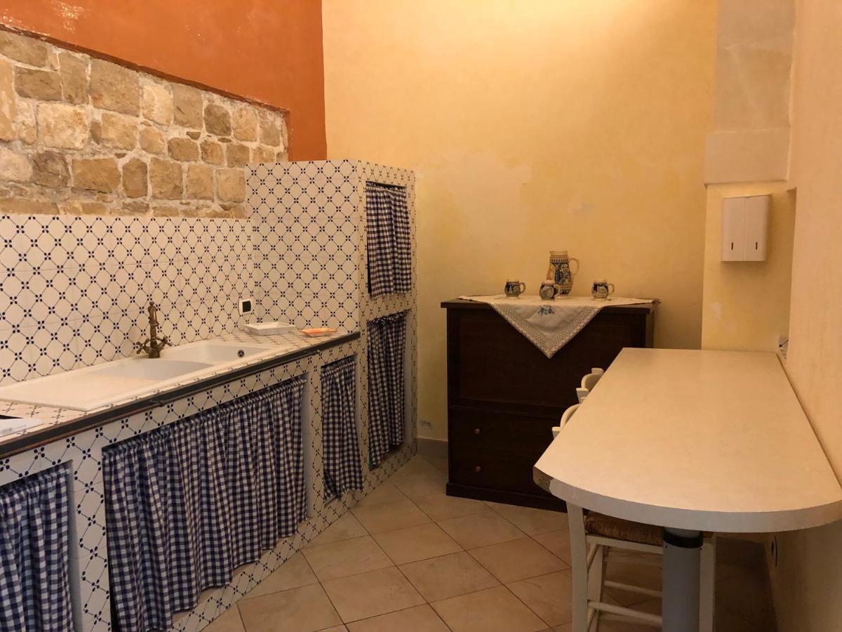 B&B Candido Vacanze โมดิกา ภายนอก รูปภาพ