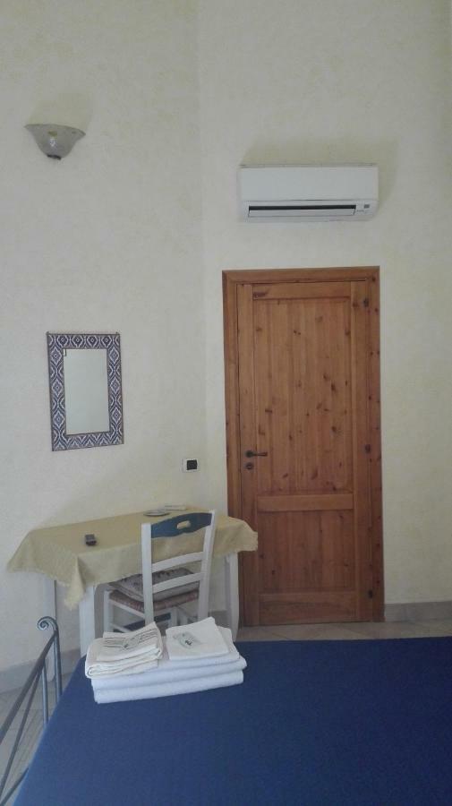 B&B Candido Vacanze โมดิกา ภายนอก รูปภาพ