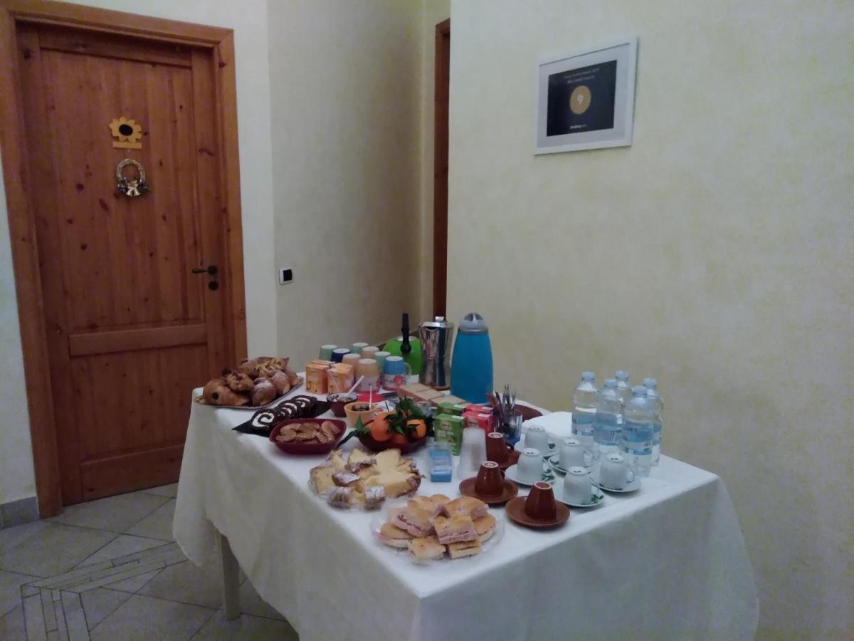 B&B Candido Vacanze โมดิกา ภายนอก รูปภาพ